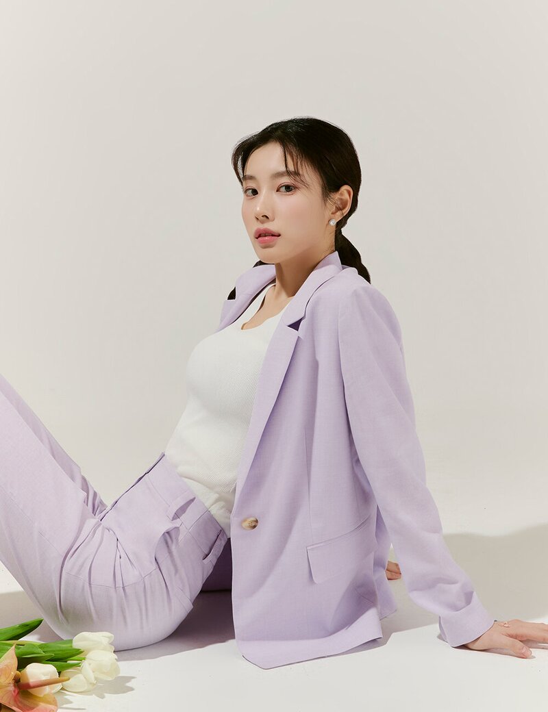 Kang Hyewon for Roem 2023 Spring Collection '𝗠𝘆 𝗼𝘄𝗻 𝗥𝗼𝗺𝗮𝗻𝘁𝗶𝗰 𝗙𝗶𝗻𝗱𝘀' documents 2