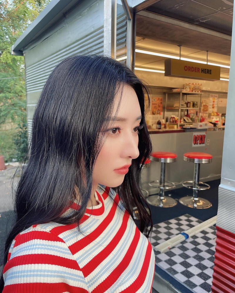 230109 Dreamcatcher Sua Instagram Update documents 5