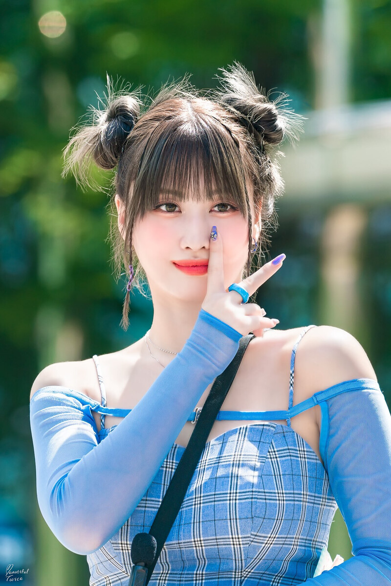 220903 TWICE Momo - Mini Fan Meeting documents 1