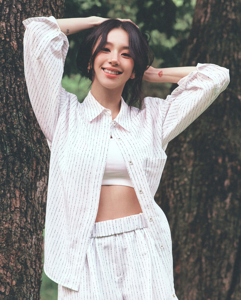 TWICE Chaeyoung for Esquire 2024 - Special Photobook 'Once More' (Scans) documents 1