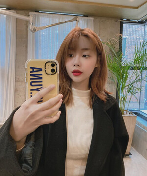 200124 Yuna Instagram Update