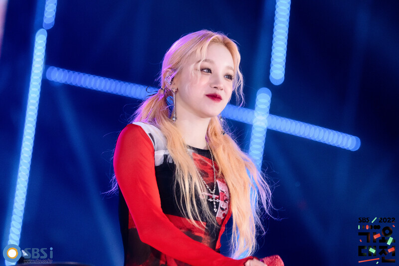 221224 (G)I-DLE Yuqi - 2022 SBS Gayo Daejeon Behind Photos documents 11