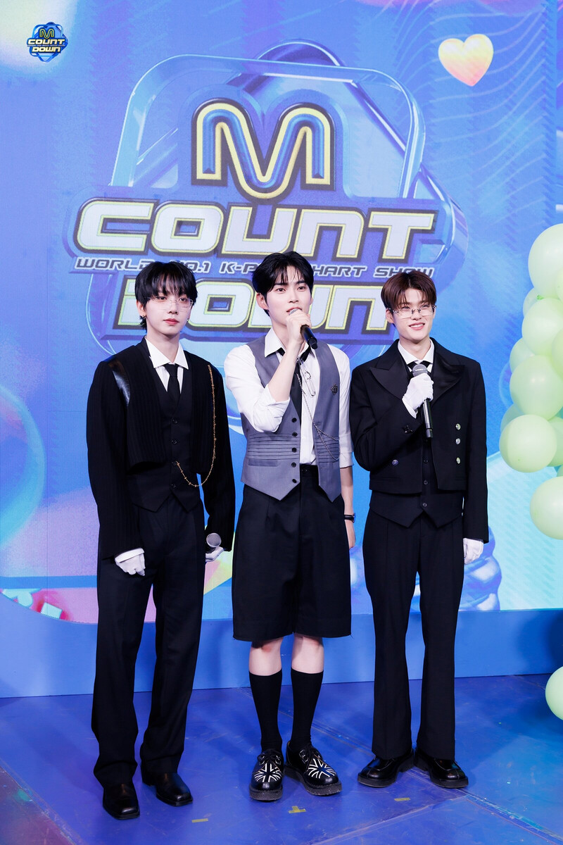 240418 MC Sohee, Jaehyun and Hanbin at M Countdown documents 1