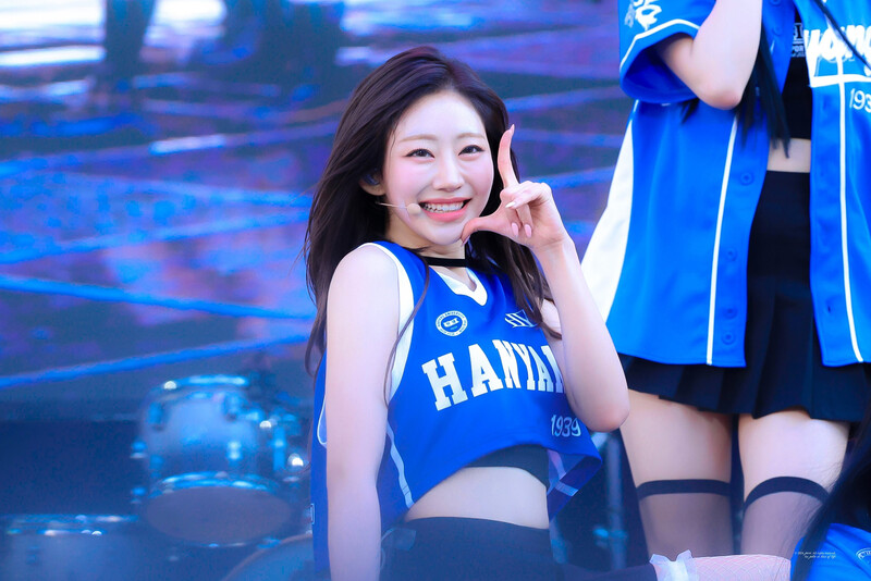 240522 KISS OF LIFE Julie - Hanyang University Festival documents 1