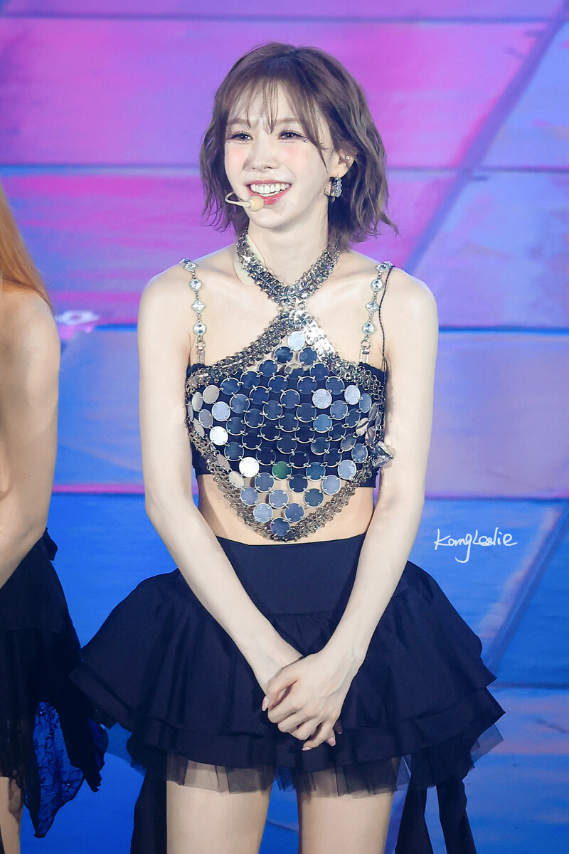 240804 Red Velvet Wendy - Fan-Con Tour 'Happiness : My Dear, ReVe1uv' in Seoul Day 3 documents 2