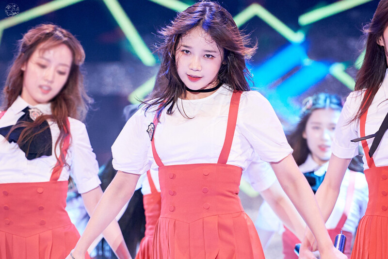 180728 Weki Meki Yoojung at Bonghwa Sweetfish Festival documents 5