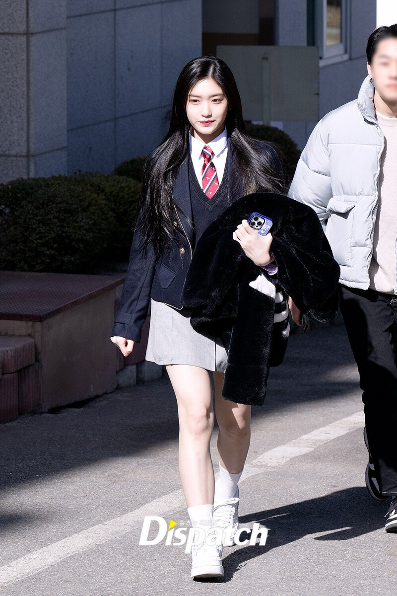 230302 IVE Leeseo - Hanlim's Entrance Ceremony documents 9