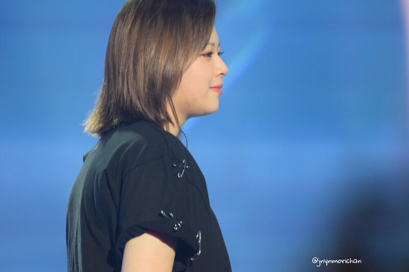 230415 TWICE Jeongyeon - ‘READY TO BE’ World Tour in Seoul Day 1 documents 3