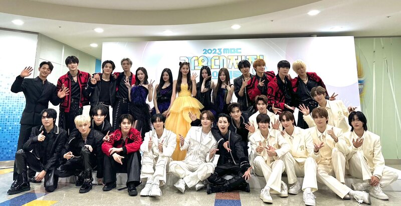240101 - SMTOWN Twitter Update with aespa, YOONA, RIIZE, NCT DREAM, NCT 127 n SHINee - Gayo Daejeon 2023 documents 1