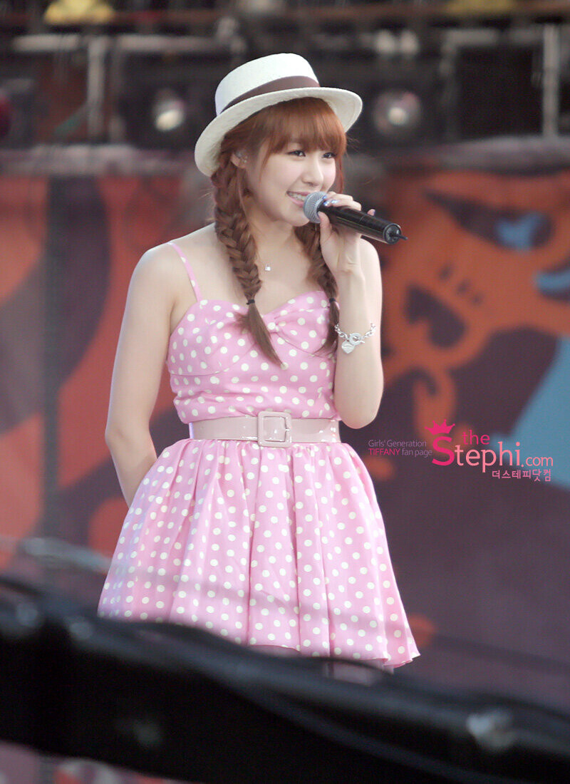 100821 Girls' Generation Tiffany at SMTOWN Live in Seoul documents 5