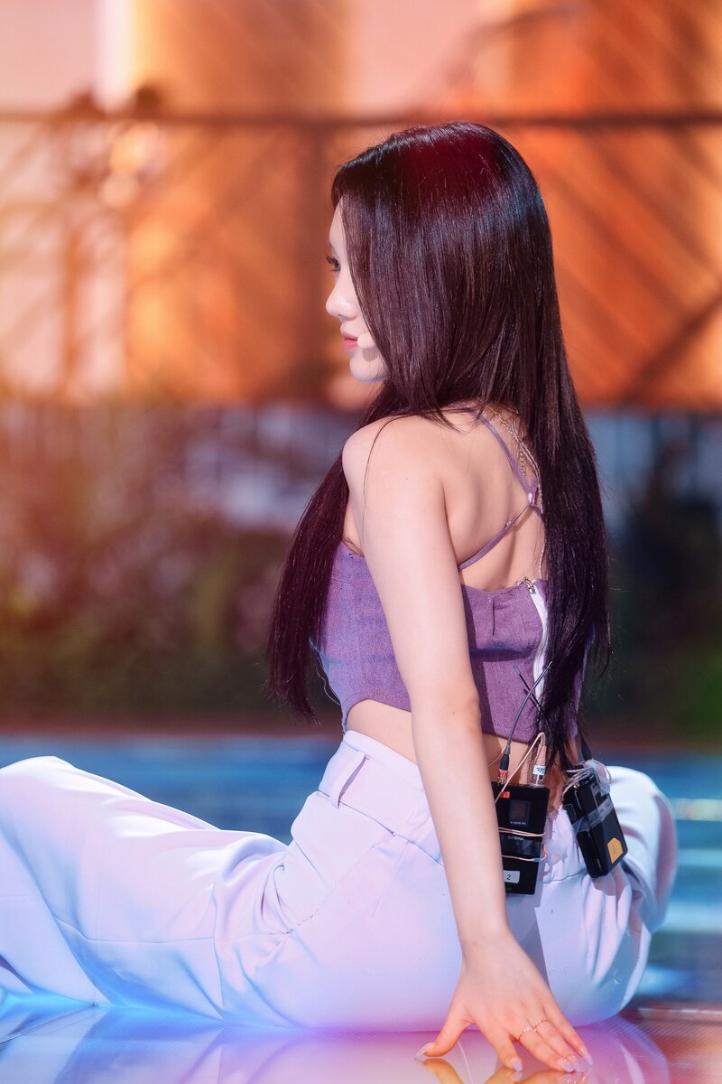 220703 fromis_9 Jisun - 'Stay This Way' at Inkigayo documents 14