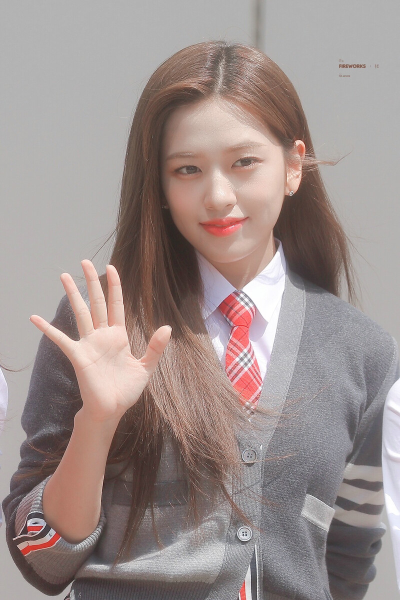 220818 IVE Yujin - 'Knowing Bros' Commute documents 12