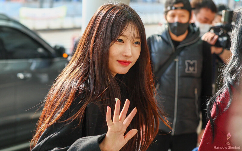 221119 EVERGLOW Sihyeon documents 6