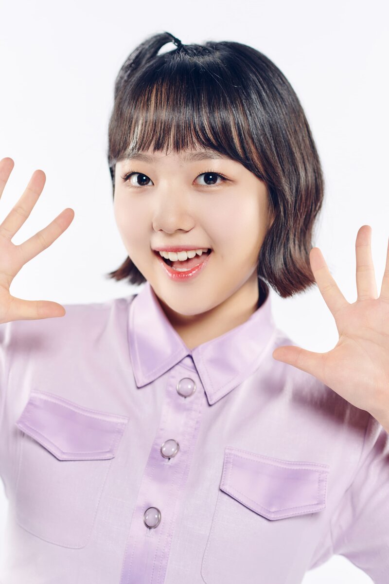 Girls Planet 999 - K Group Introduction Profile Photos - Lee Chaeyun documents 3