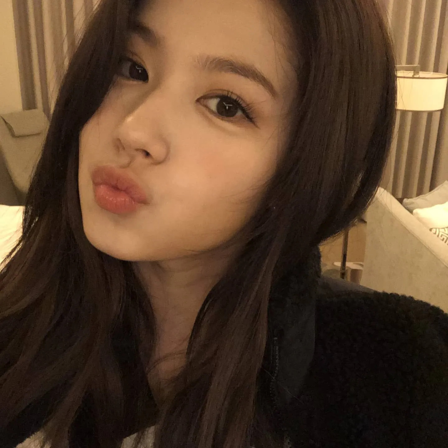 November 29 Twice Instagram Update Sana Kpopping