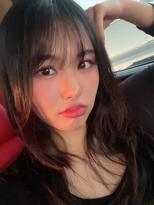 231118 - CRAXY Twitter Update with Hyejin