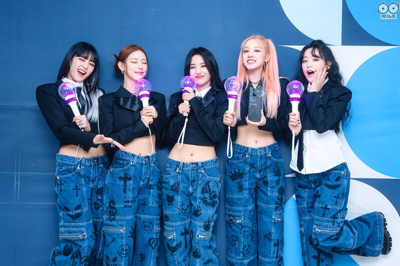 220327 (G)I-DLE at Inkigayo documents 2