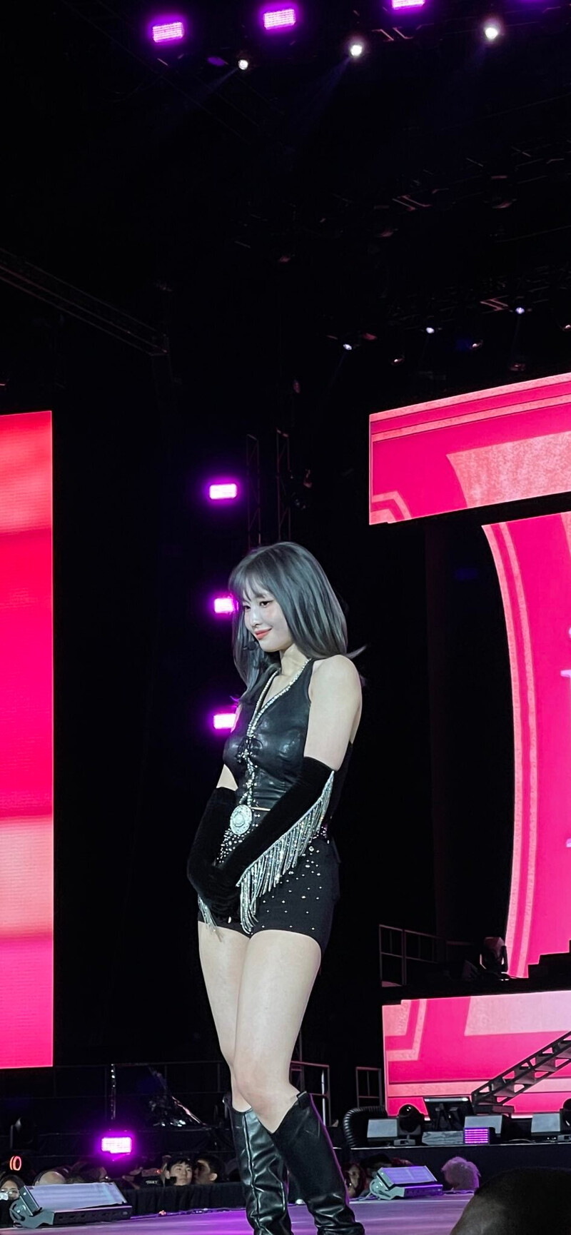 220514 TWICE 4TH WORLD TOUR ‘Ⅲ’ ENCORE in Los Angeles - Momo documents 16