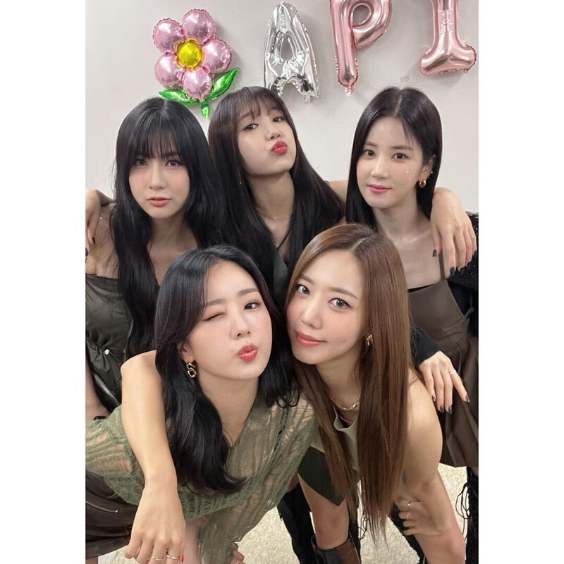 230923 APINK sns update - Idol Radio Live in Seoul Concert documents 6