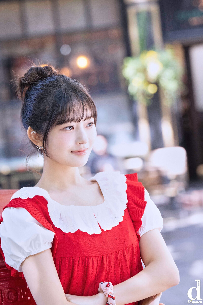 IVE's Rei & Liz - [NAVER X DISPATCH] Dicon Photoshoot in London documents 5