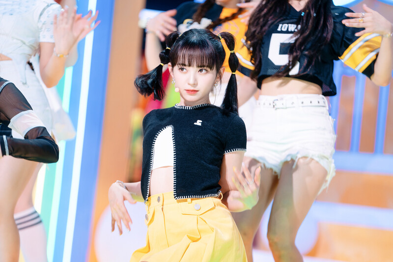 220703 Kep1er Mashiro 'Up!' at Inkigayo documents 20