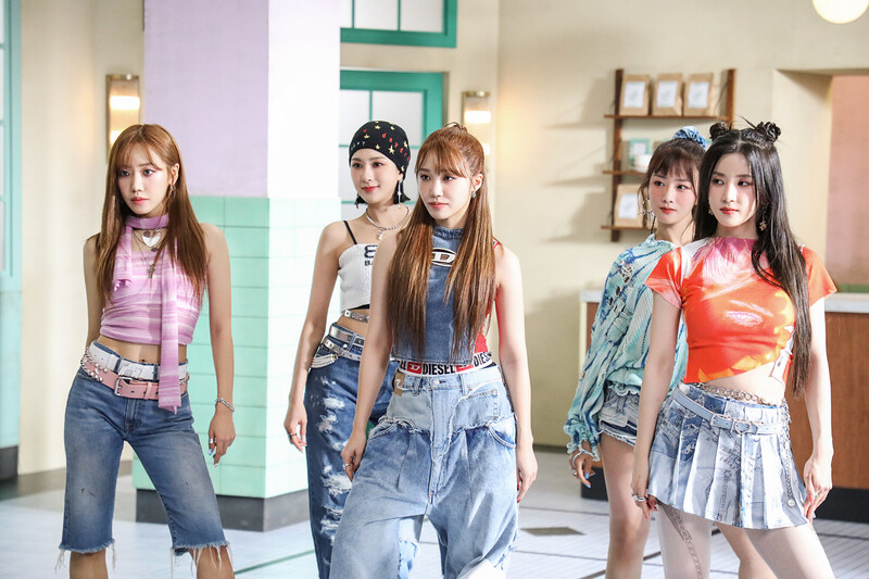 230405 Apink 'D N D' MV Shoot by Melon documents 9