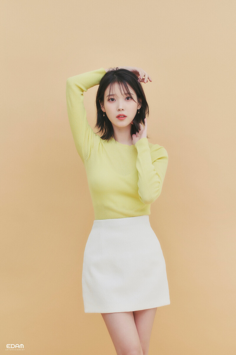 230424 IU 'Dream' Interview Photoshoot documents 7