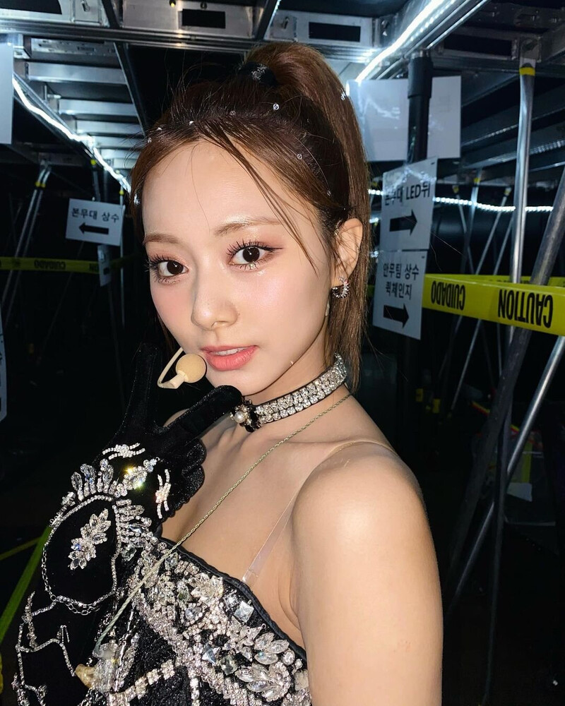 230627 - TZUYU Instagram Update documents 4