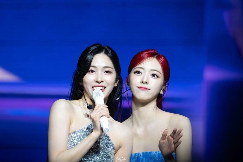 240424 ITZY Ryujin & Yuna - 2nd World Tour 'Born To Be' in London documents 2