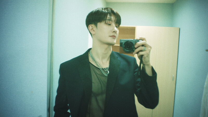 230611 Zhoumi Twitter update documents 2