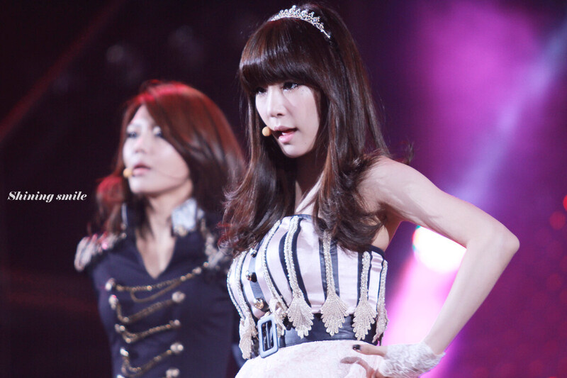 111201 Girls' Generation Tiffany documents 5