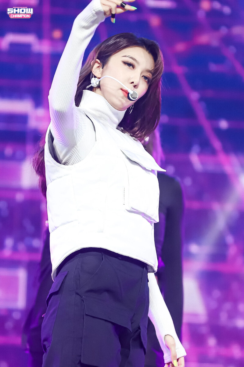 210224 Dreamcatcher - 'Wind Blows' at Show Champion (MBC Naver Post) documents 21