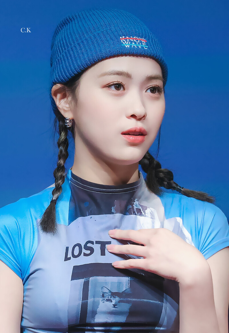 210704 ITZY Ryujin documents 6