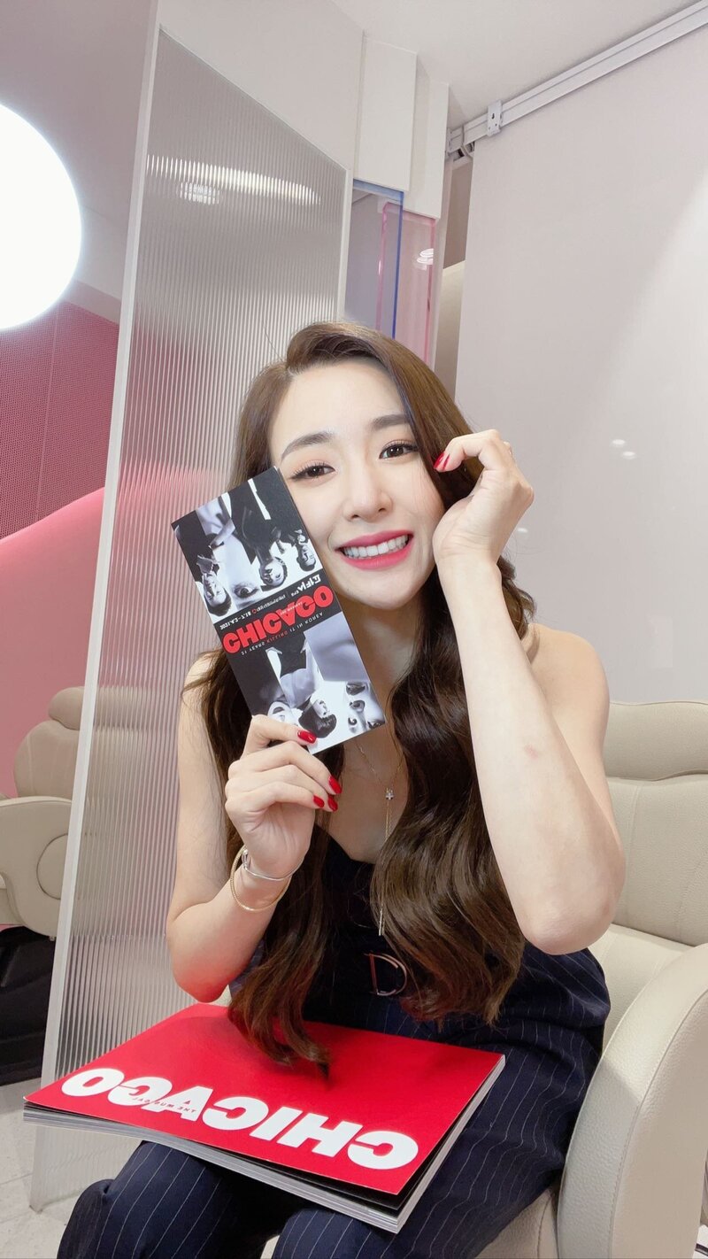 220228 Tiffany Young Instagram Update documents 12