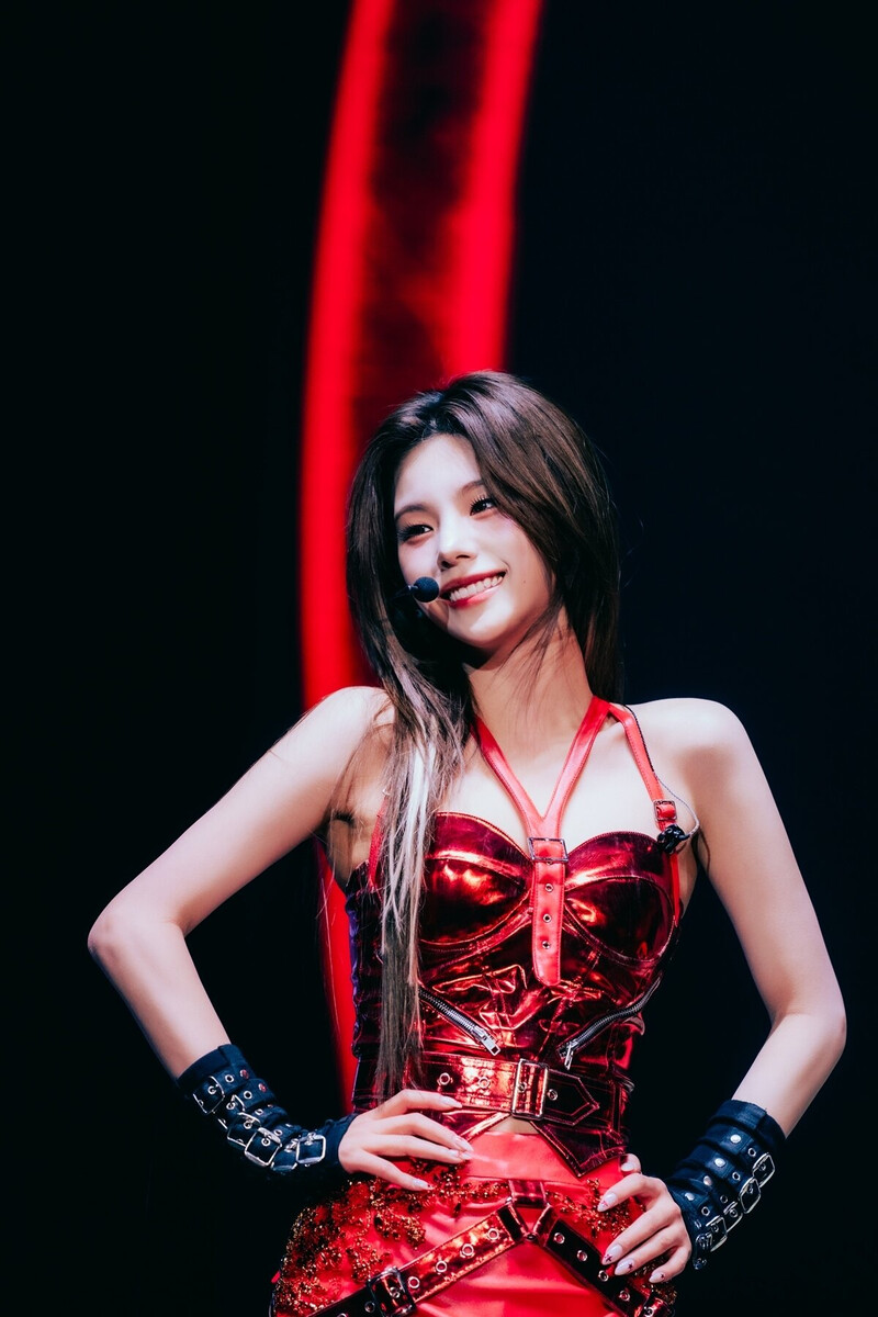 ITZY x V Magazine - Get a Closer Look at ITZY’s 'Born to Be' Tour documents 2