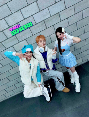 241112 - THE SHOW Twitter Update with NANA, XIAOJUN n HYEONGJUN