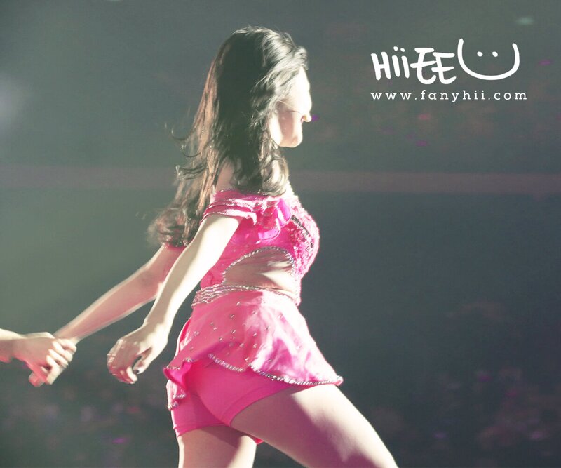 140215 Girls' Generation Tiffany at Girls & Peace World Tour in Macau documents 13
