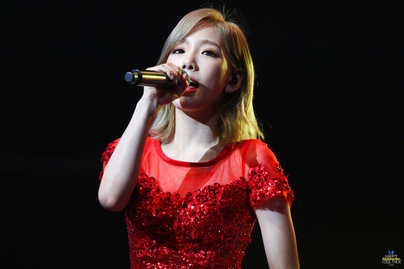 160731 Girls' Generation Taeyeon at KCON in LA documents 5