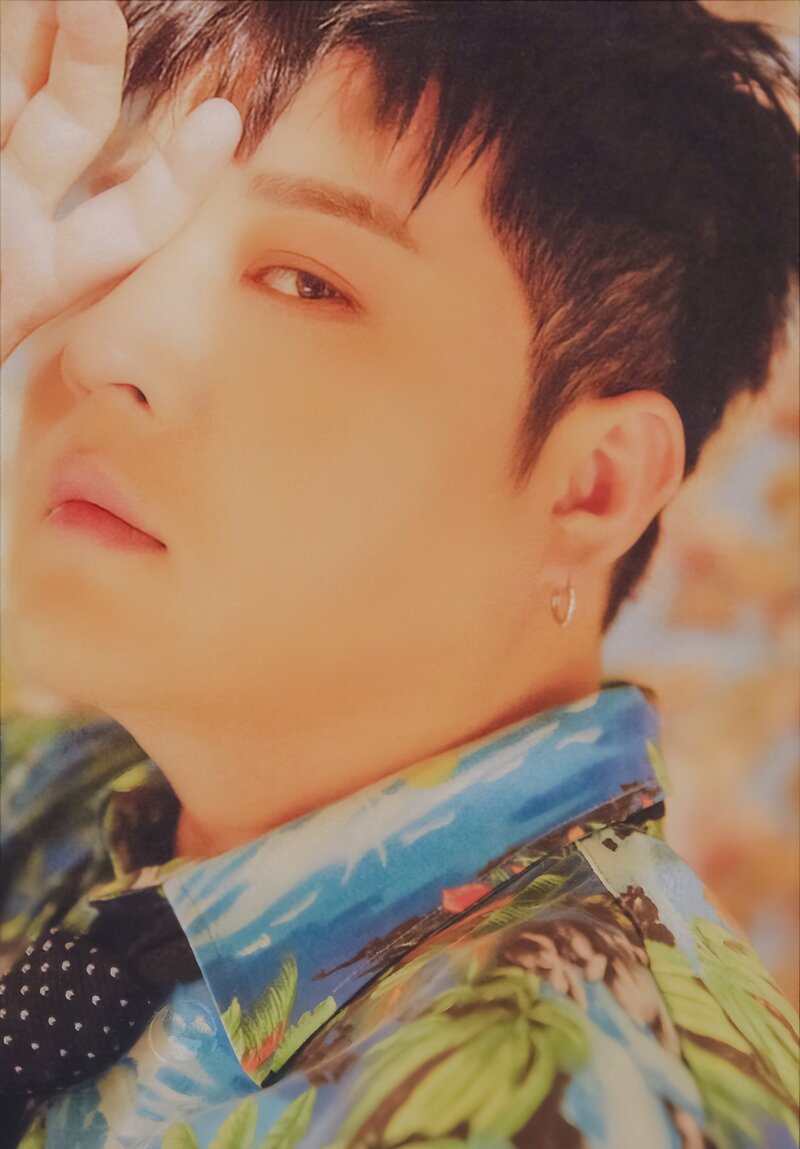 [SCANS] SUPER JUNIOR - The 9th Album [Time_Slip] Shindong ver. documents 7