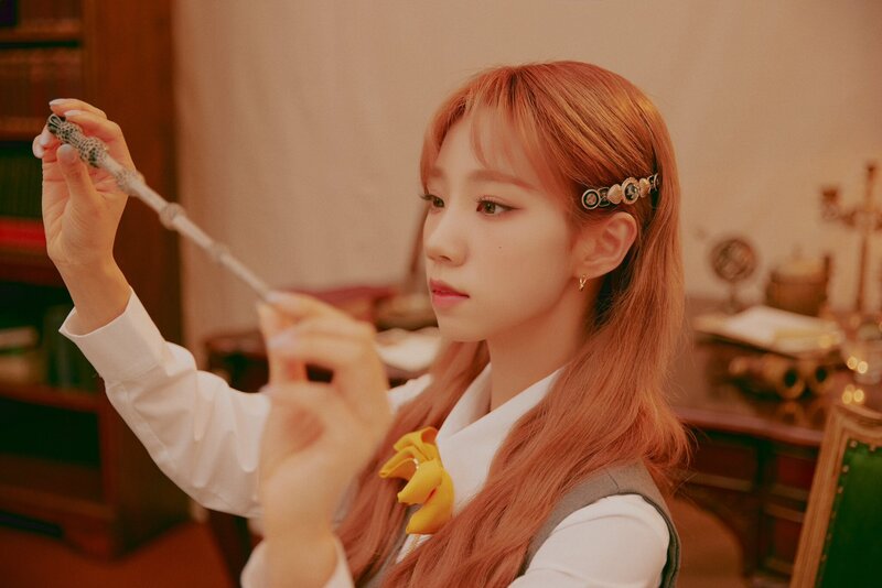 WJSN for Universe 'Replay Wjsn - Save Me, Save You' Photoshoot 2022 documents 4