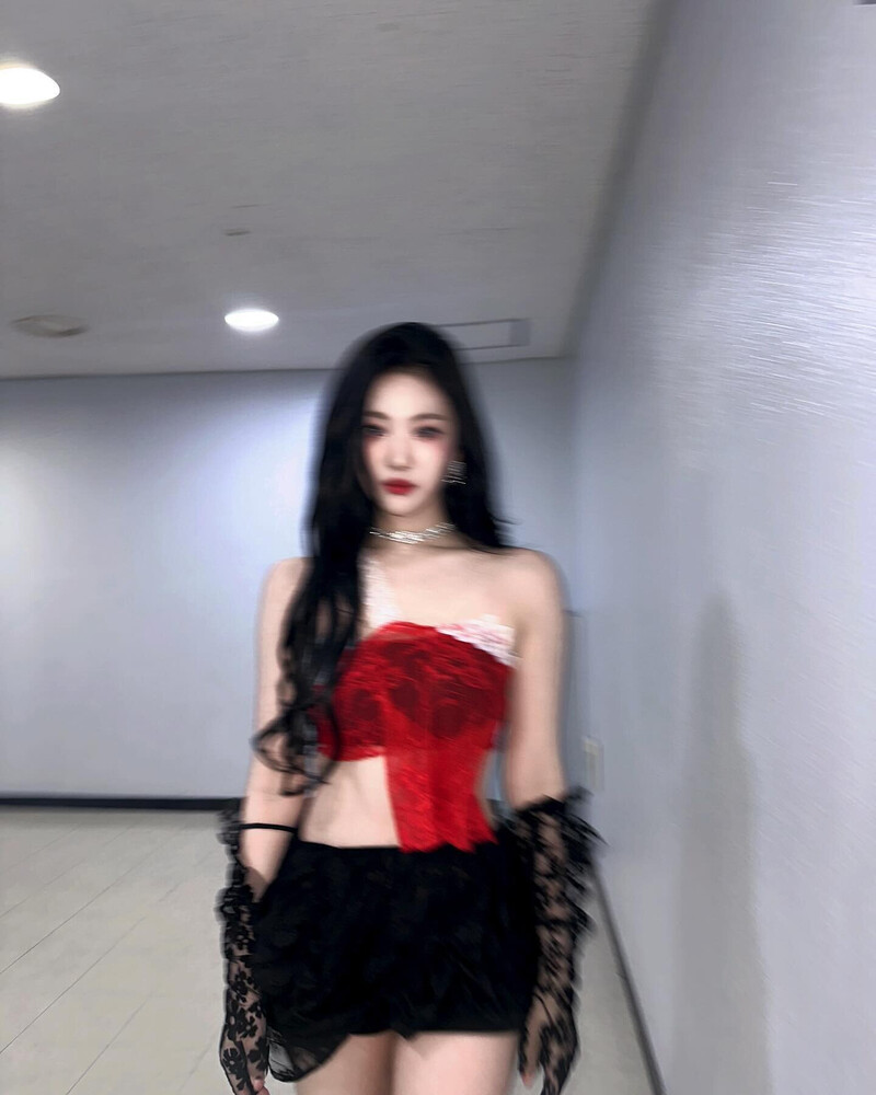 231119 - NINGNING Instagram Update documents 4