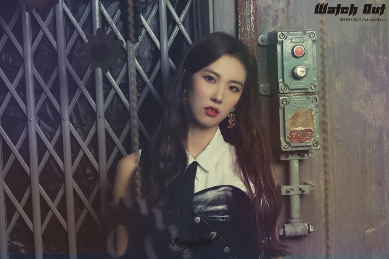 NeonPunch_Dohee_Watch_Out_concept_photo_(2).png