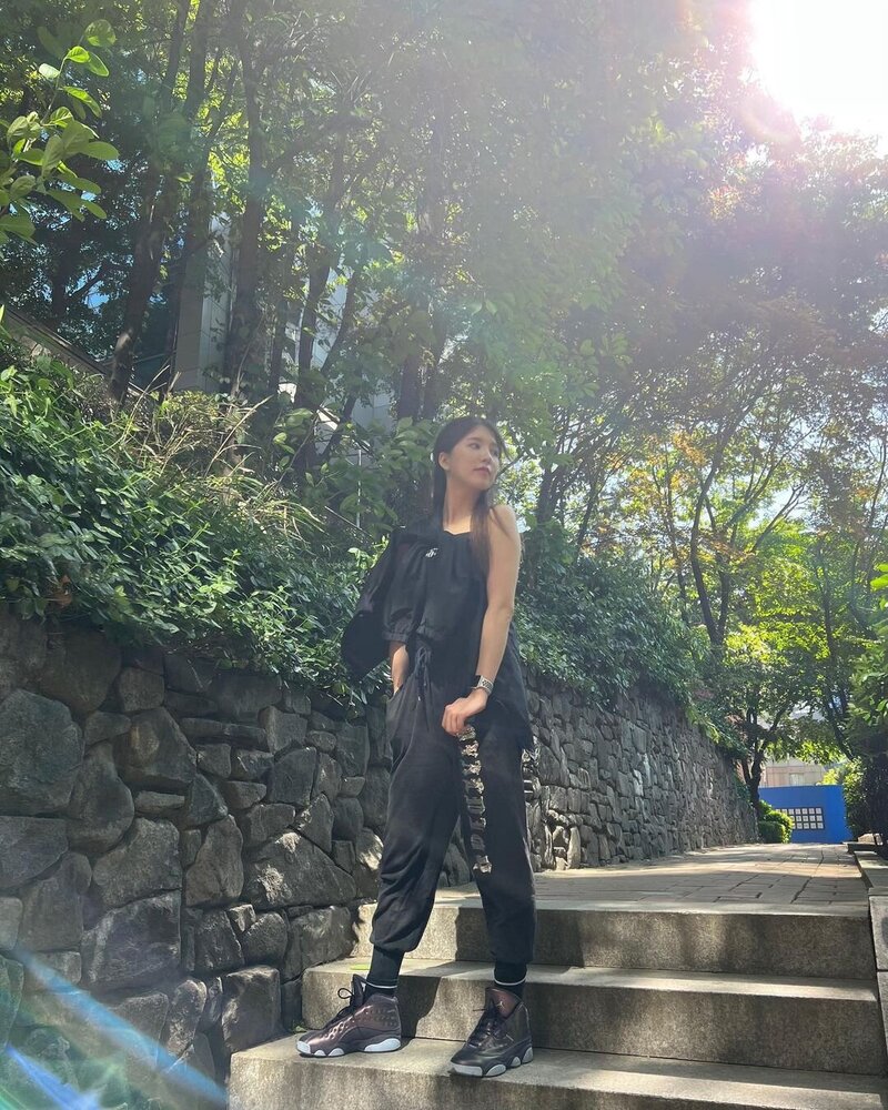 220520 Cha Juhyun Instagram Update (BLING BLING) documents 5