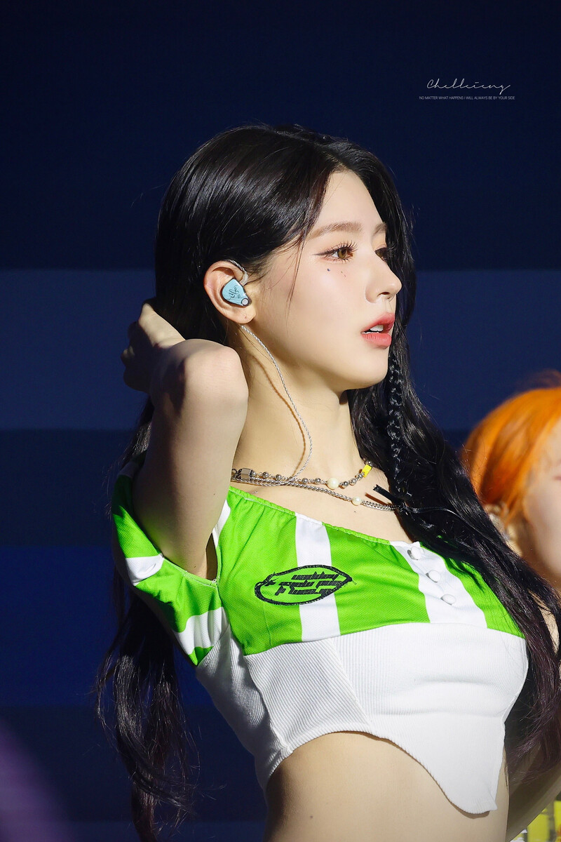 240804 Miyeon at (G)I-DLE World Tour [iDOL] in Seoul - Day 2 documents 8