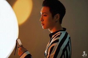 Lay Zhang 'Jade' Visuals