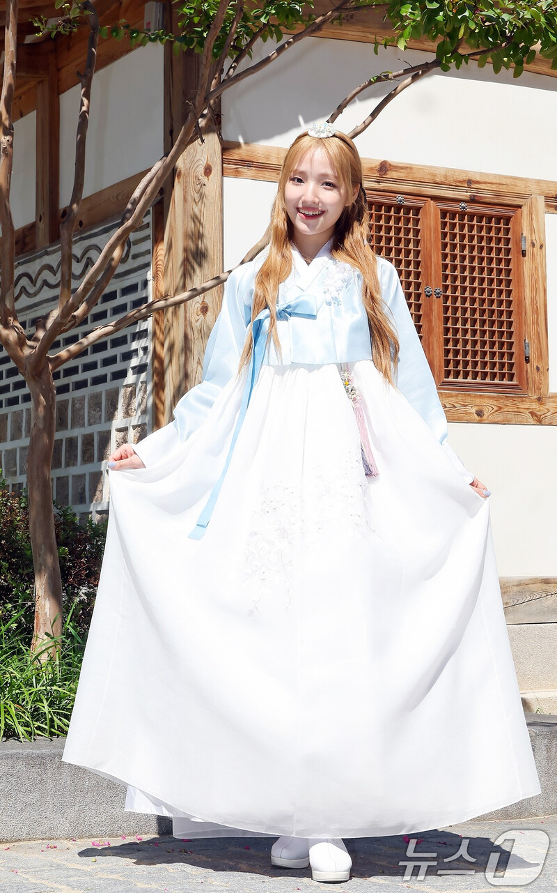 UNIS 2024 Hanbok Interview photoshoot by News1 documents 13