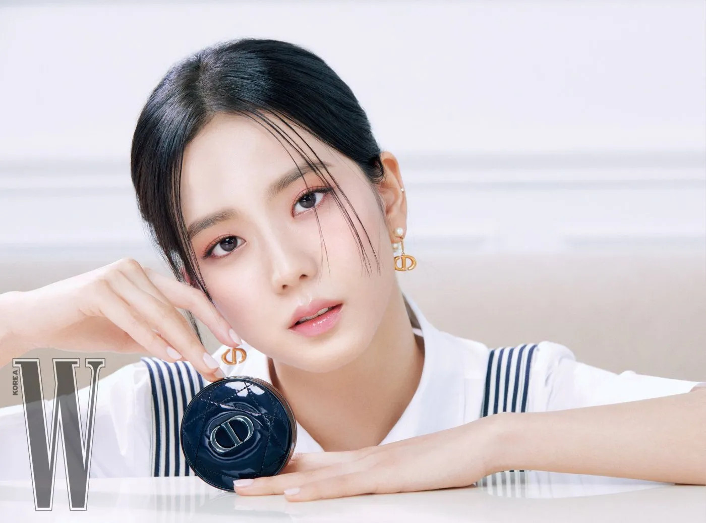 BLACKPINK's Jisoo for Dior 'Forever Skin Glow Cushion' | Kpopping