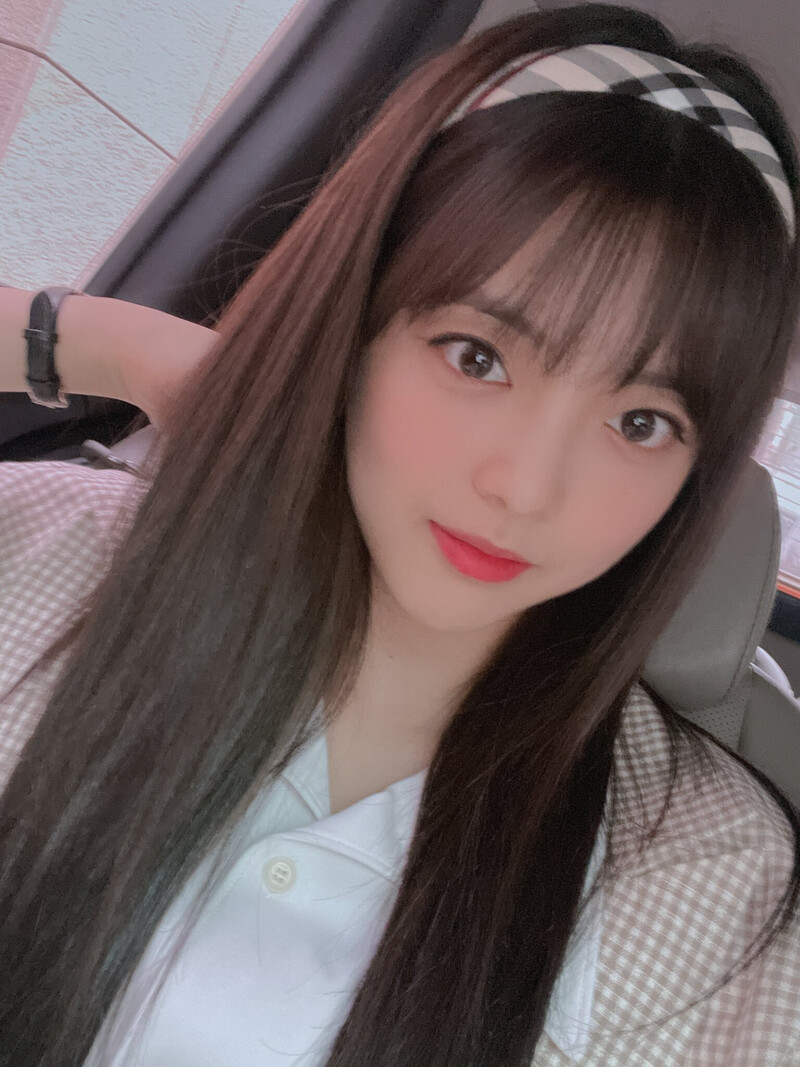 210604 Suyeon Twitter Update (Weki Meki) documents 4