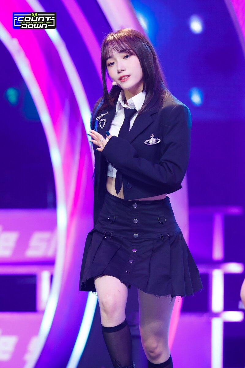 221013 Kep1er Youngeun 'We Fresh' at M Countdown documents 3