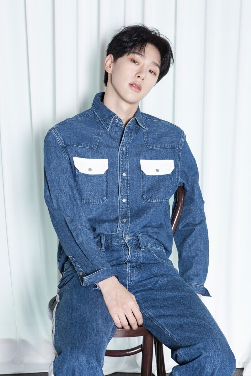 Kwon Hyunbin 2018 profile photos documents 16